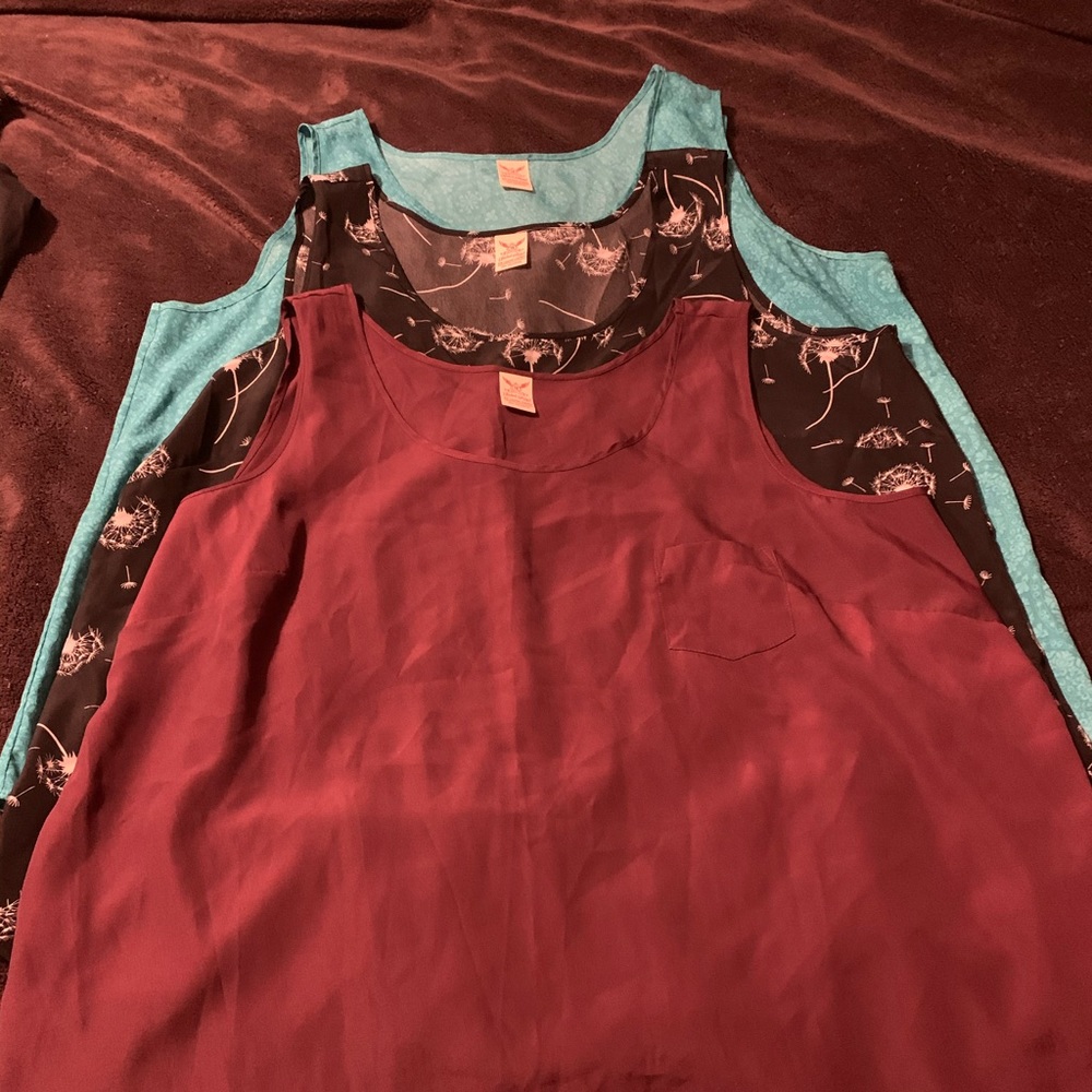 Faded glory tank tops **size is 3xl 22/24**